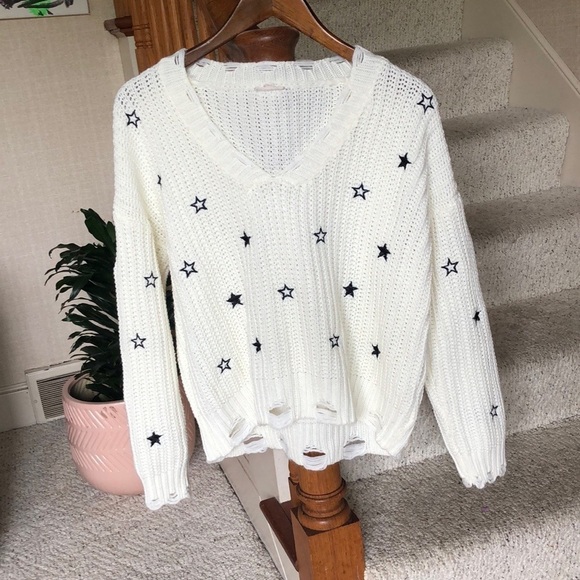 Hem & Thread Distressed Knit Star Embroidered V Neck Sweatshirt Fourth OF July - Picture 5 of 16